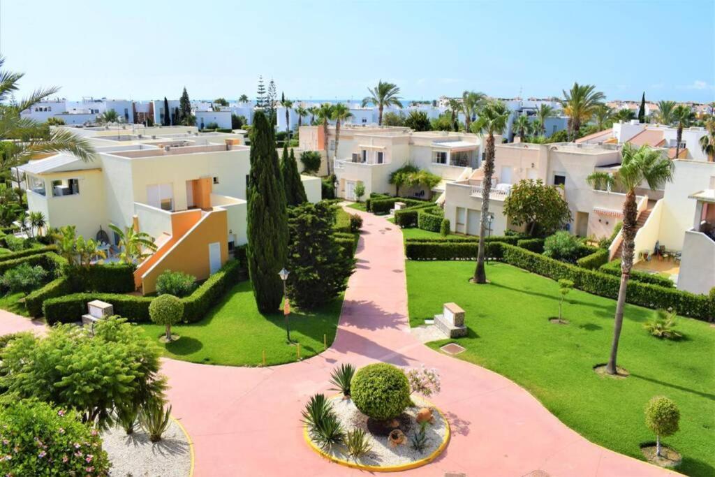 Bahia De Vera - Apartamento Naturista Con 3 Piscinas Junto A Playa Playas de Vera Екстер'єр фото